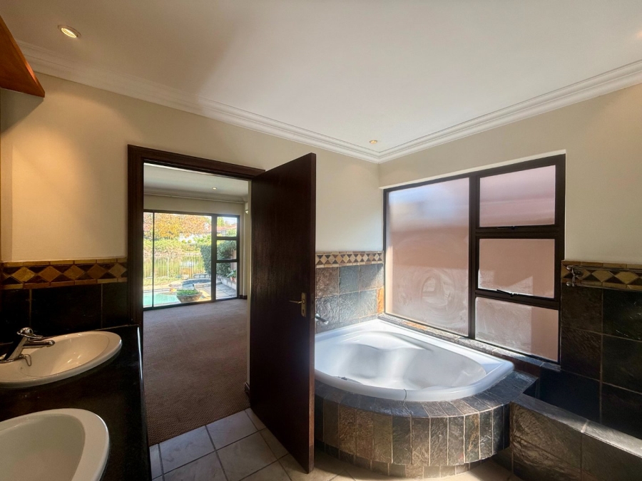 4 Bedroom Property for Sale in Pecanwood Estate North West